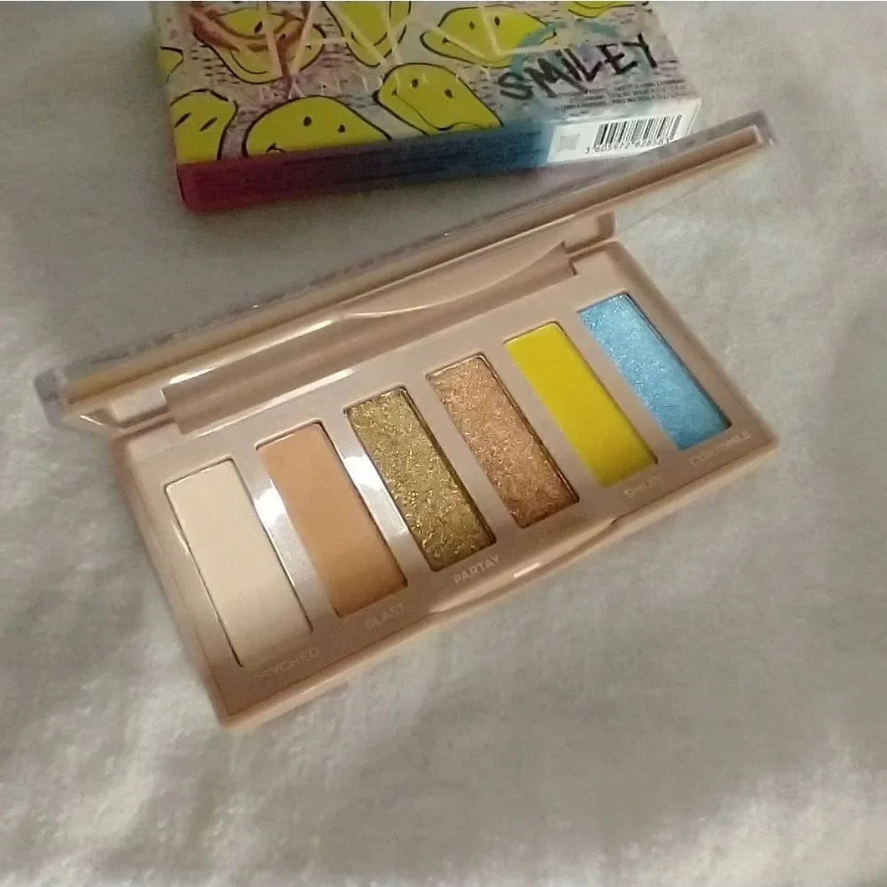 Urban Decay Mucho Happy Pallette